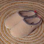 Ženske sobne papuče Husky - Bež Ženske sobne papuče Husky - Bež