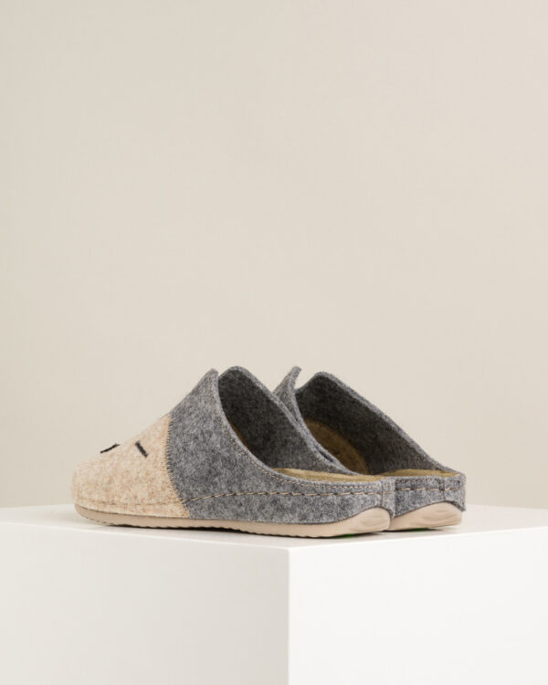 Ženske sobne papuče Vuk - Bež-siva 12 Ženske sobne papuče Vuk - Bež-siva