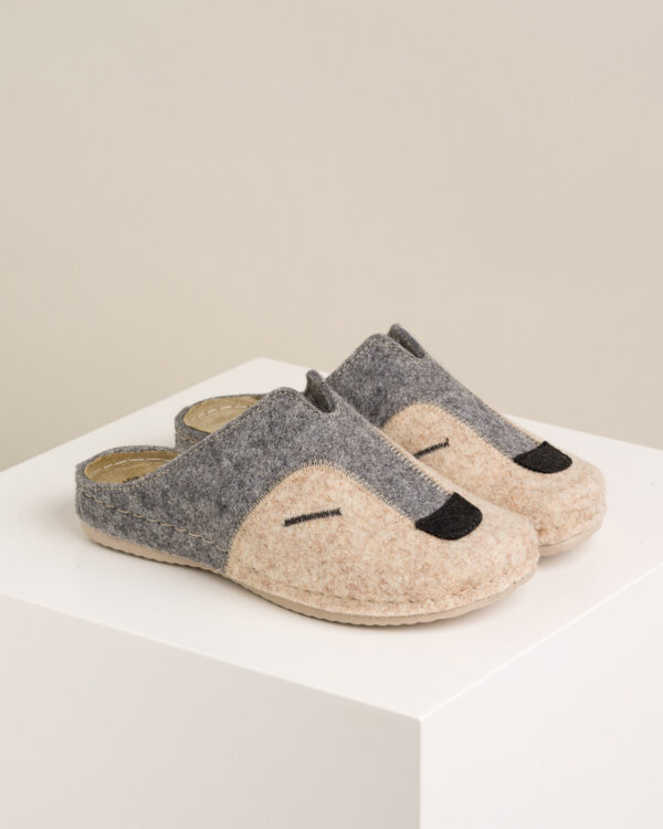 Ženske sobne papuče Vuk - Bež-siva 2 Ženske sobne papuče Vuk - Bež-siva