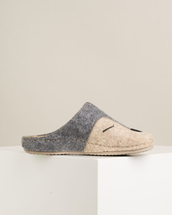 Ženske sobne papuče Vuk - Bež-siva 8 Ženske sobne papuče Vuk - Bež-siva